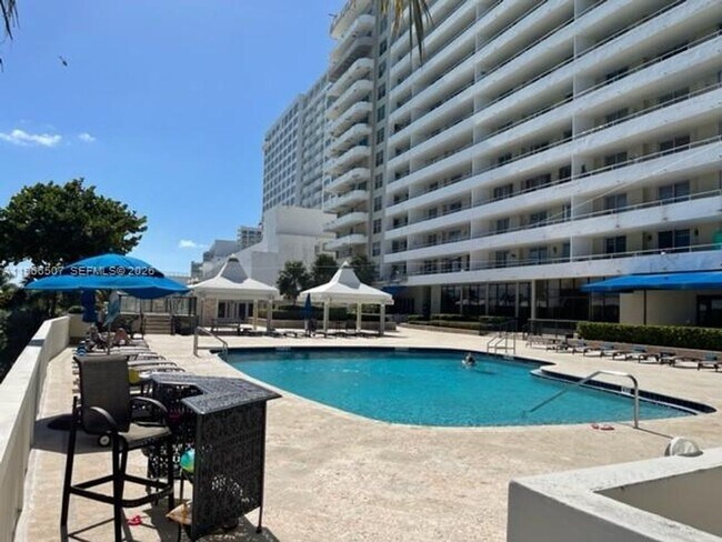 Building Photo - 5555 Collins Ave