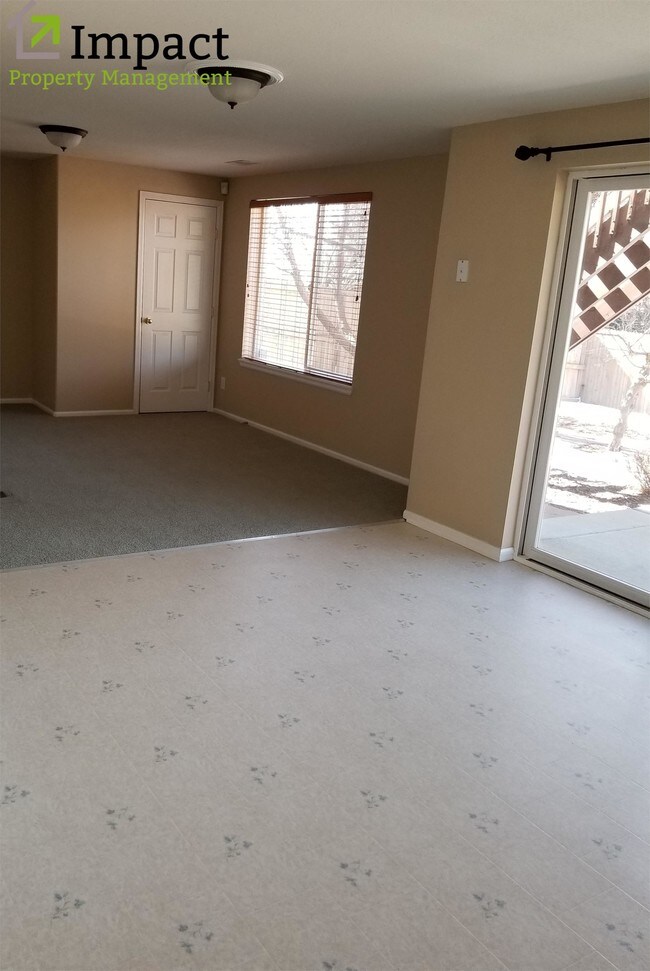 Building Photo - 11595 Crow Hill Dr