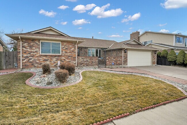 Building Photo - $3,995.95, $200 Off Cleaning Voucher, 4 Beds - 3 Baths, Single Family Home in Denver with 2-Car A...