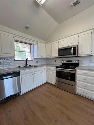 Building Photo - 310 Janis Ln