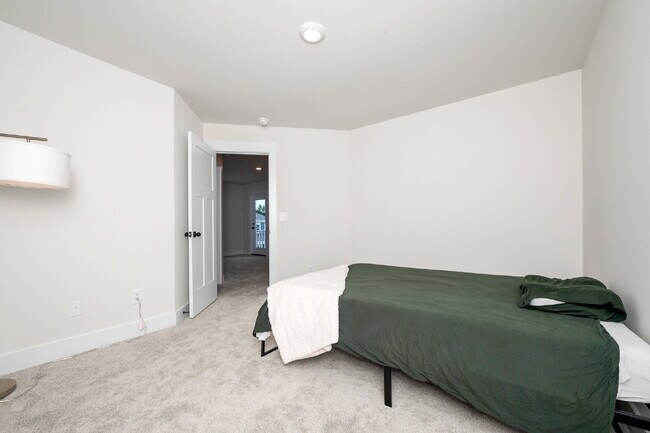 Building Photo - Stylish 3BR/2.5BA Craftsman Home with Loft...