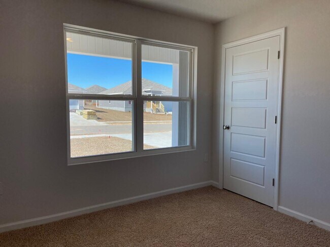 Building Photo - 6461 Slabinski Ln