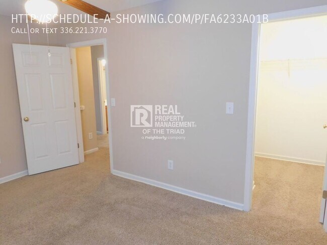 Building Photo - 3 Bedroom/2.5 Bath Greensboro Home with Fe...