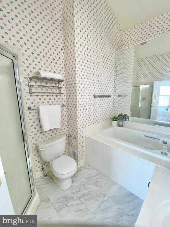 Building Photo - 6817 Signature Cir