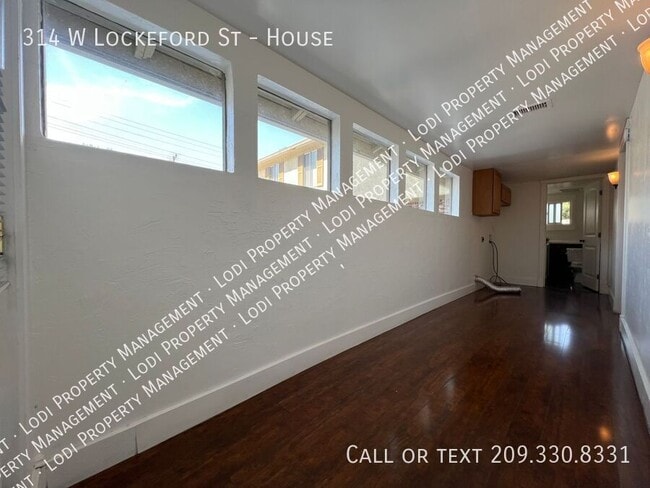 Building Photo - 314 W Lockeford St