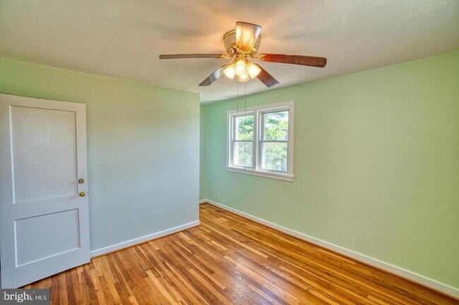 Building Photo - 2818 Iverson St