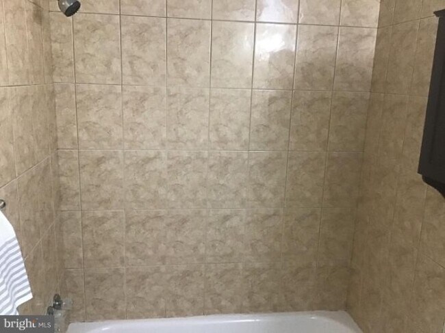 Building Photo - 4381 Americana Dr