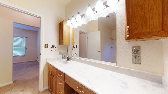 Building Photo - 1371 Nightingale