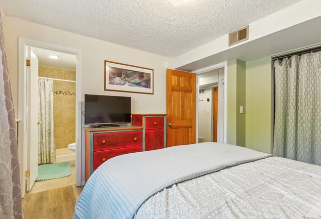 Building Photo - Furnished or Unfurnished House in NE Boulder ~ Cul-De-Sac living!