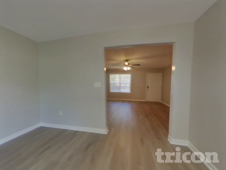 Building Photo - 27 Pleasant Forest Dr