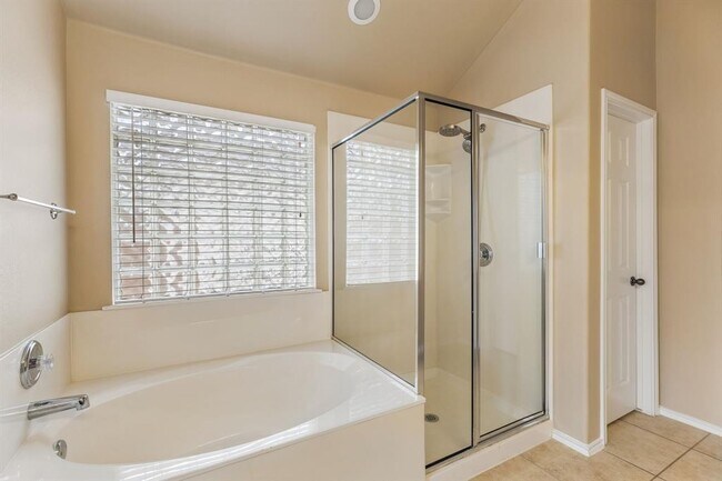 Building Photo - 3400 Trickling Springs Way