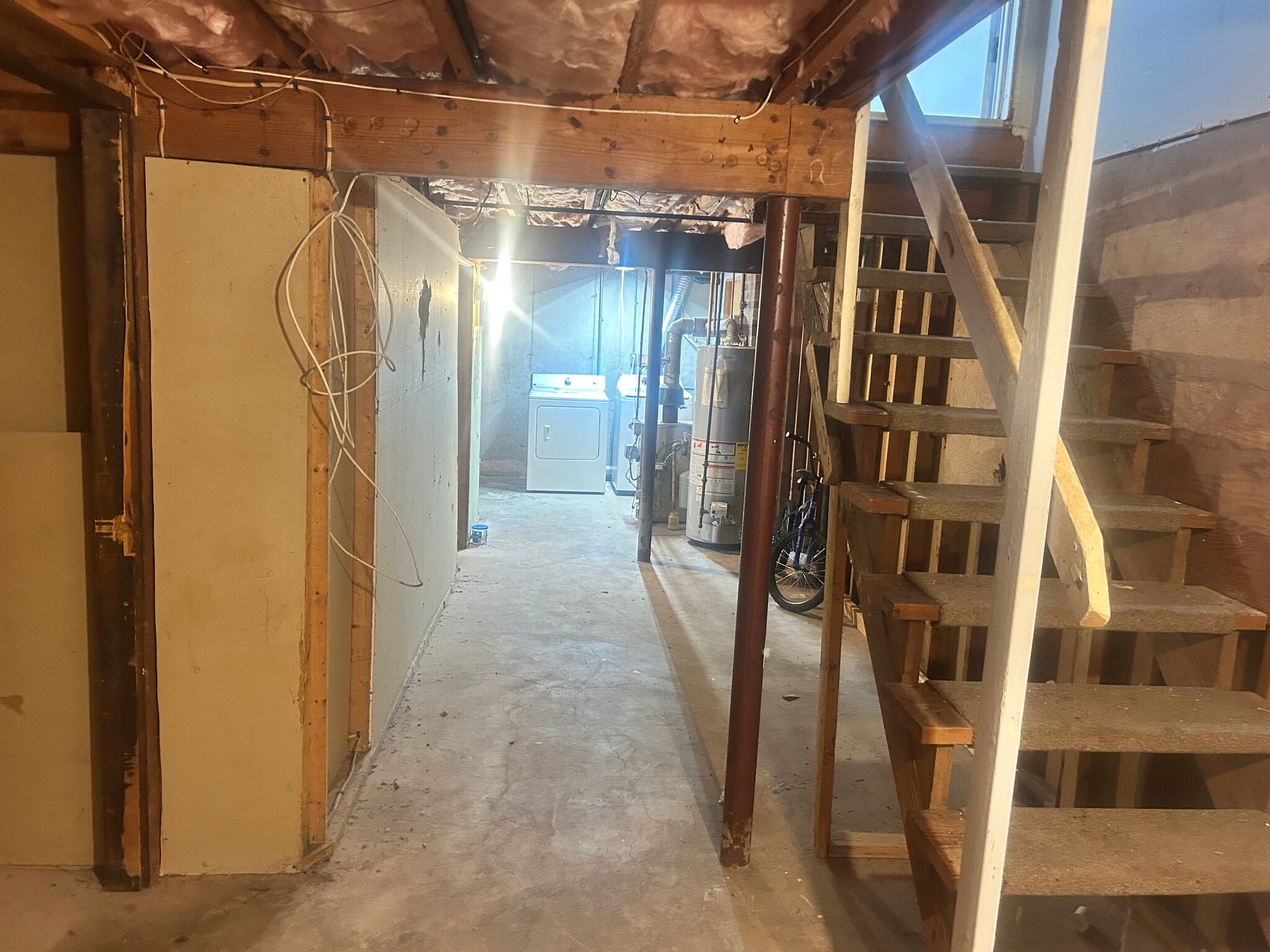 Unfinished basement/laundry - 204 School St