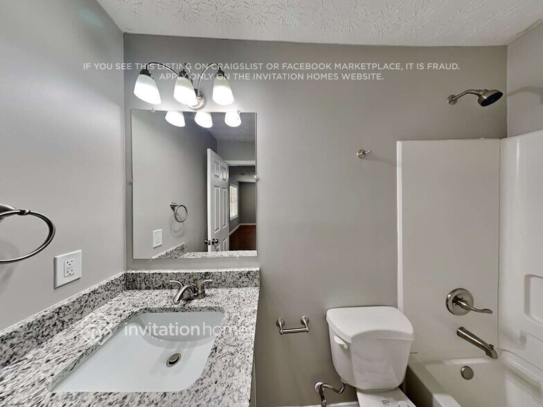 Building Photo - 5200 Gable Ridge Way