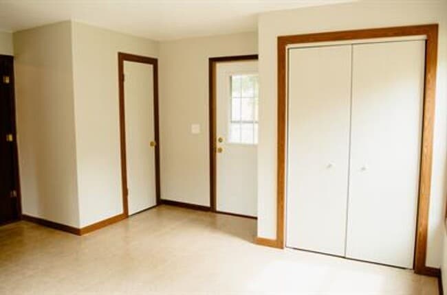 Building Photo - Sangamon Valley schools! 3 Bedroom, 1 bath