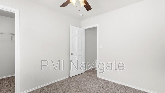 Building Photo - 3827 Running Ranch