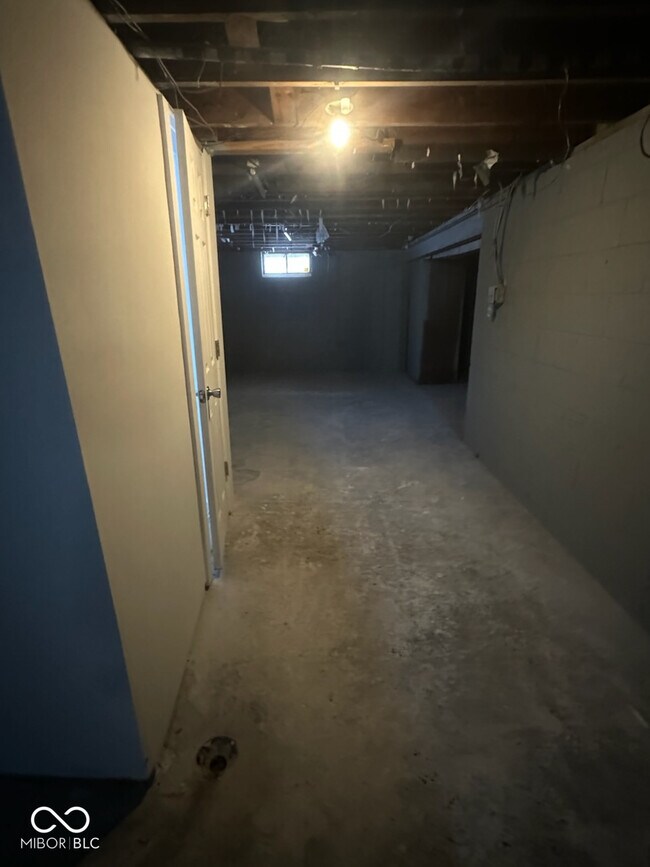 Building Photo - 3710 N Layman Ave