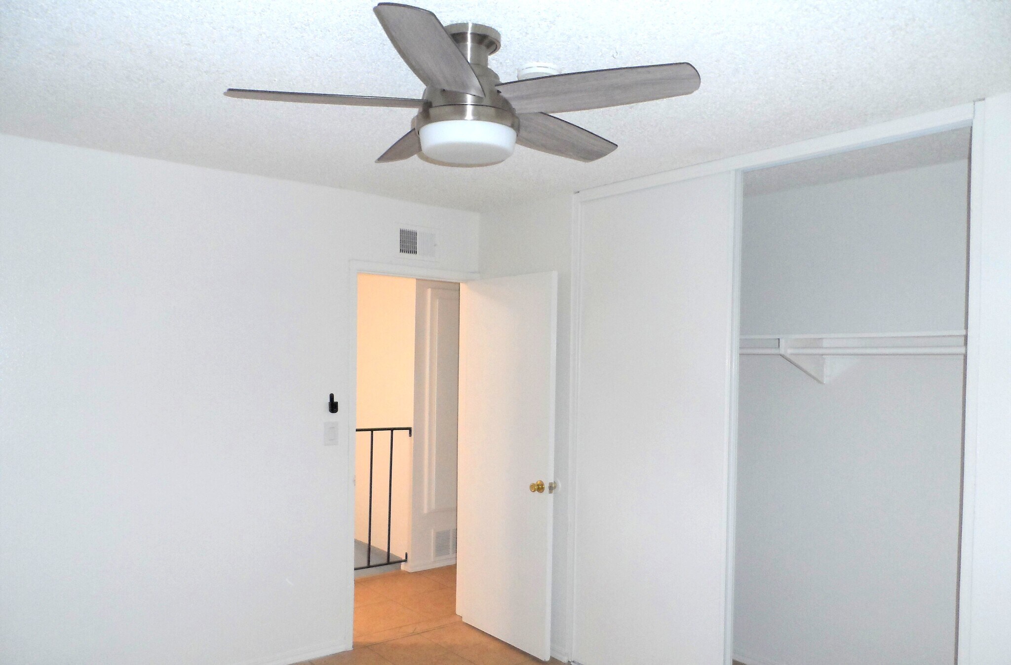 Building Photo - 6633 Stonepine Ln