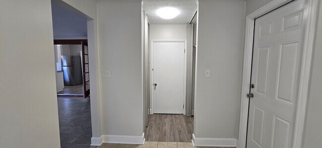 Building Photo - Coming Soon Lake Shore Single Family Home