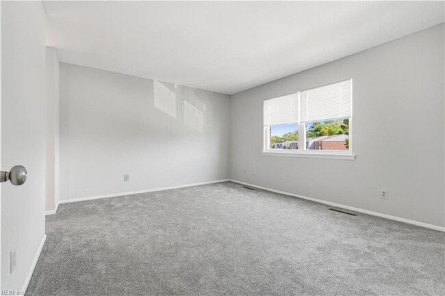 Building Photo - 1261 Clydesdale Ln