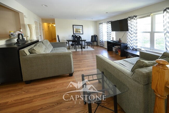 Building Photo - 206 Matthews Drive