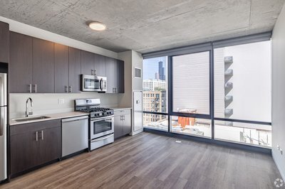 Building Photo - 59 E 14th St