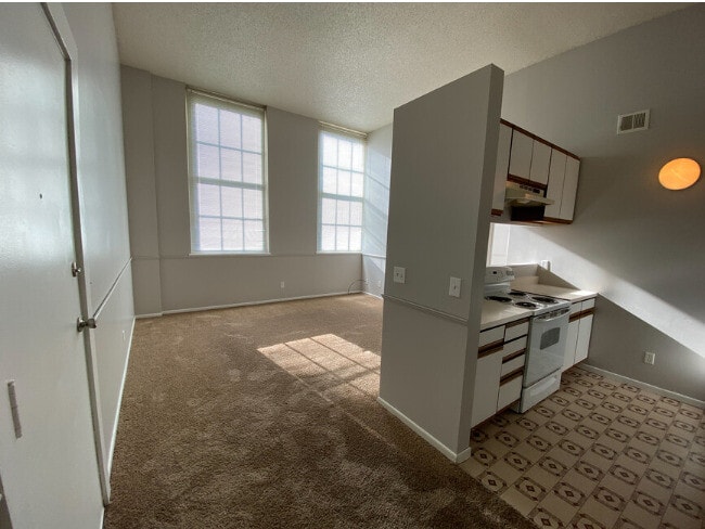 Building Photo - Mason School Apartment Homes