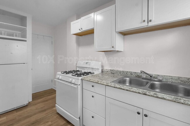 Building Photo - 940 Geers Ave