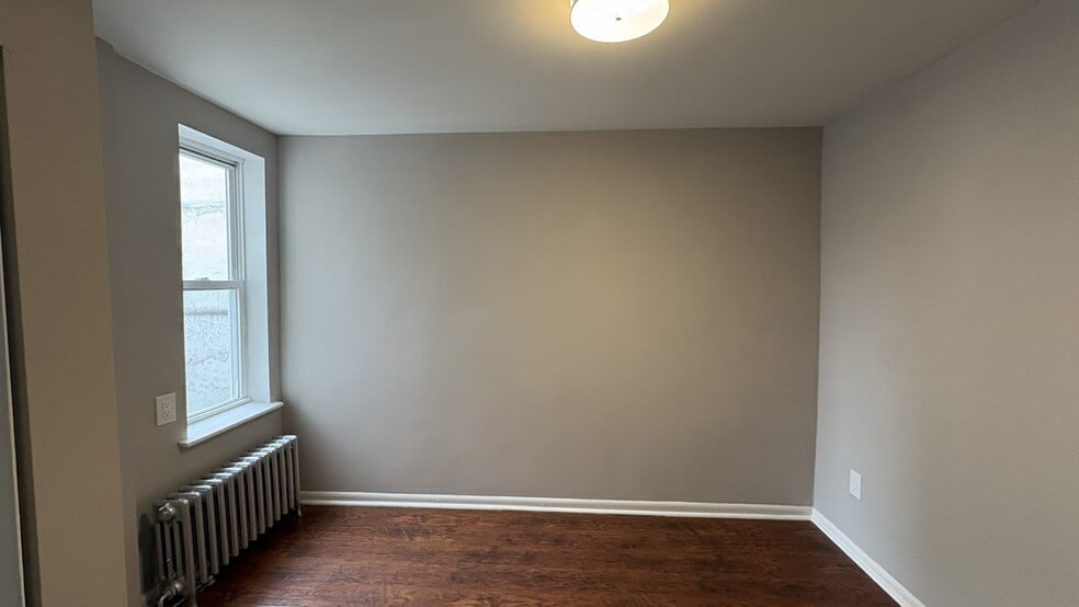 Building Photo - 1635 Lecount St