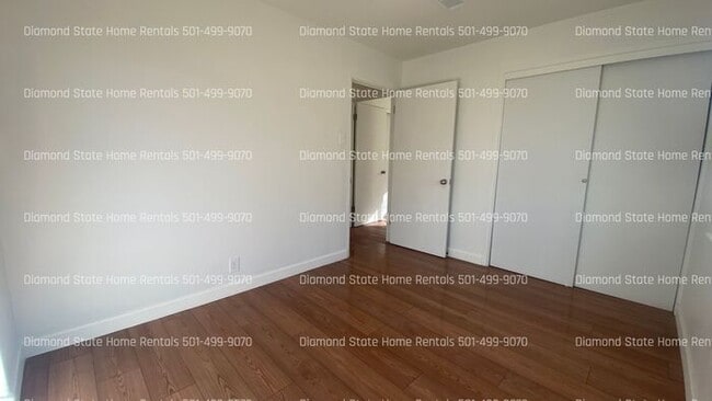 Building Photo - 27 Barbara Dr