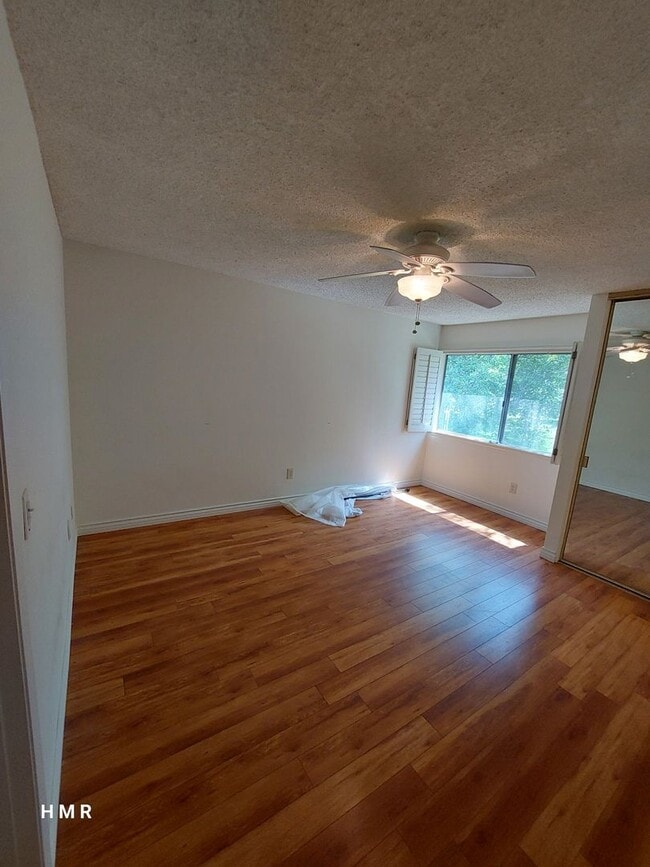 Building Photo - 3 bedrooms 3 baths in San Dimas Glenwood T...