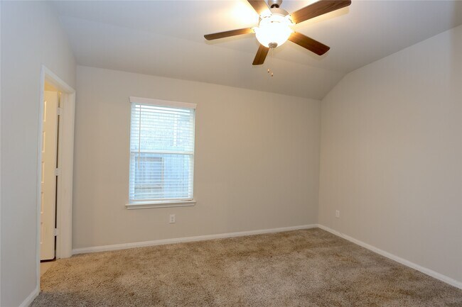 Building Photo - 1210 Oak Barrel Run