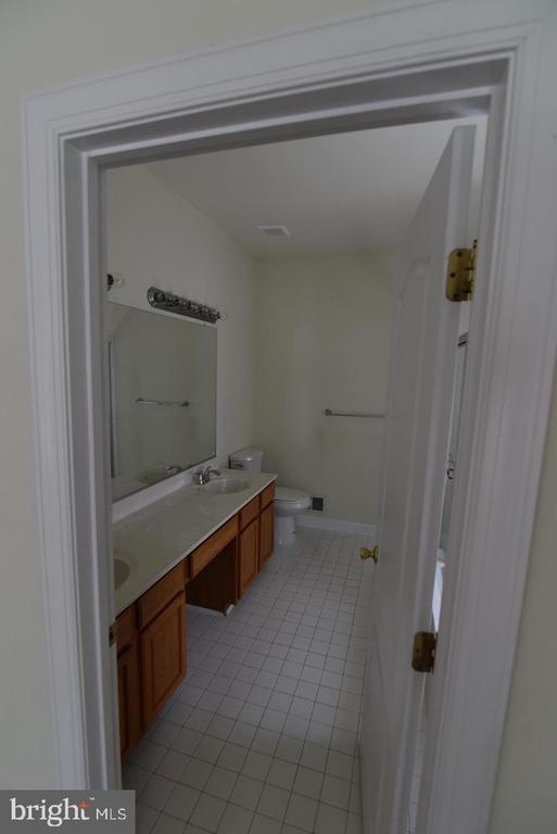 Building Photo - 139 Hokeland Dr