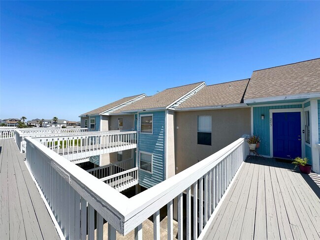 Building Photo - 500 Tiki Dr