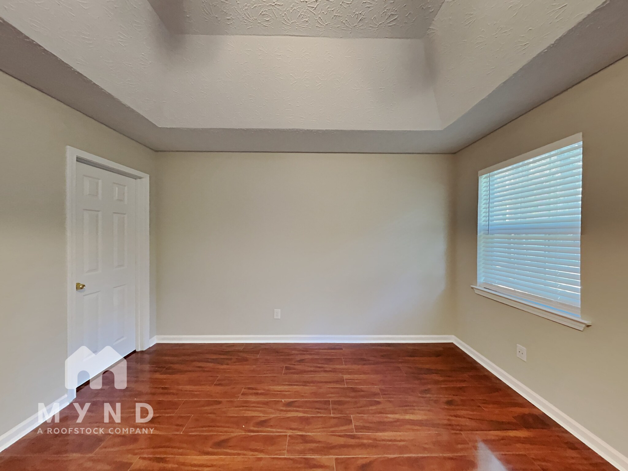 Building Photo - 301 Lacebark Ln