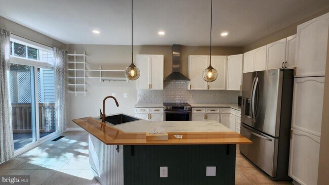 Building Photo - 14773 Truitt Farm Dr