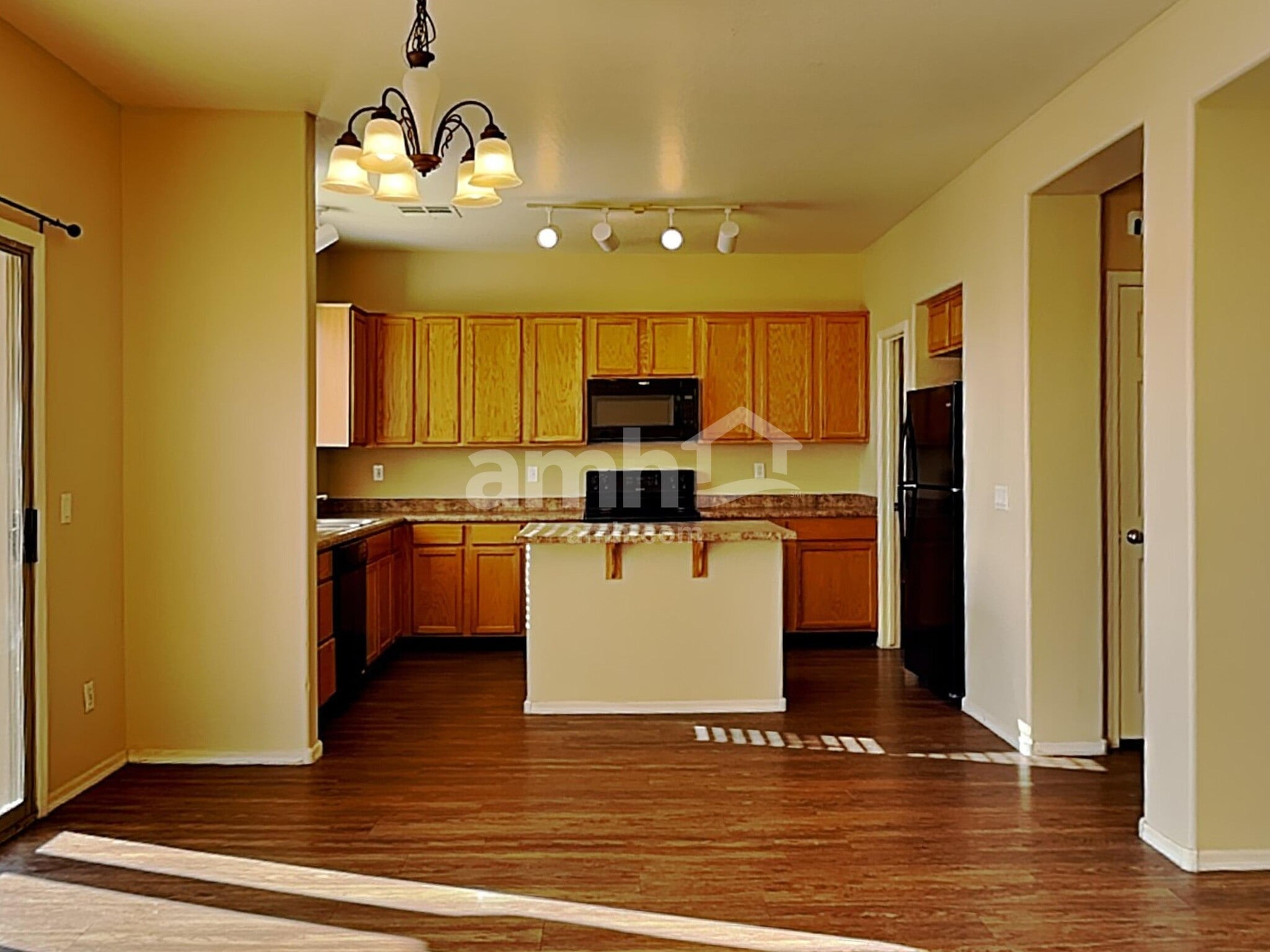 Building Photo - 2063 S Starling Dr