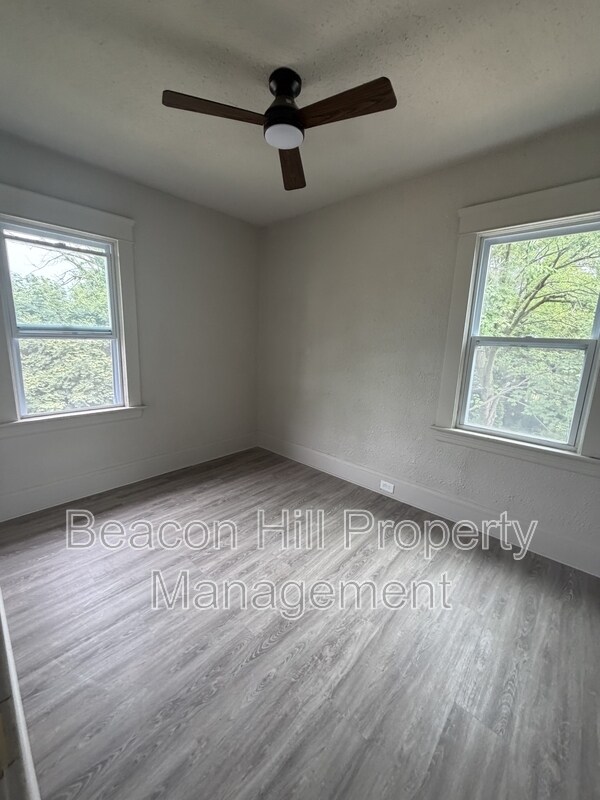 Building Photo - 12609 Dove Ave