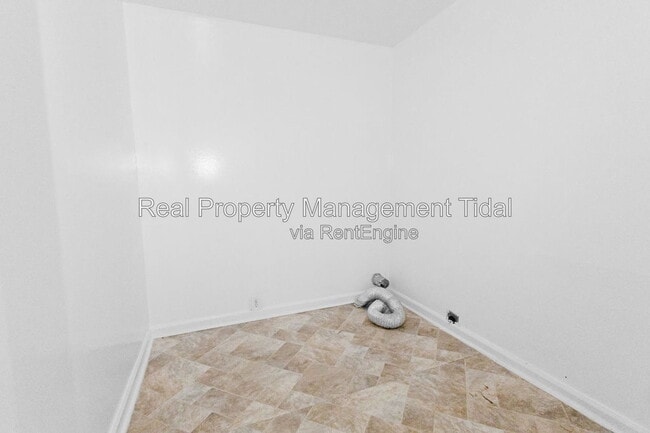 Building Photo - 1035 23rd St