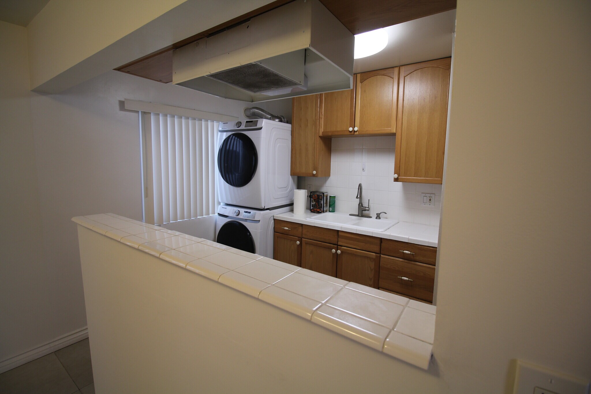 Kitchen - 2010 Pacific Ave