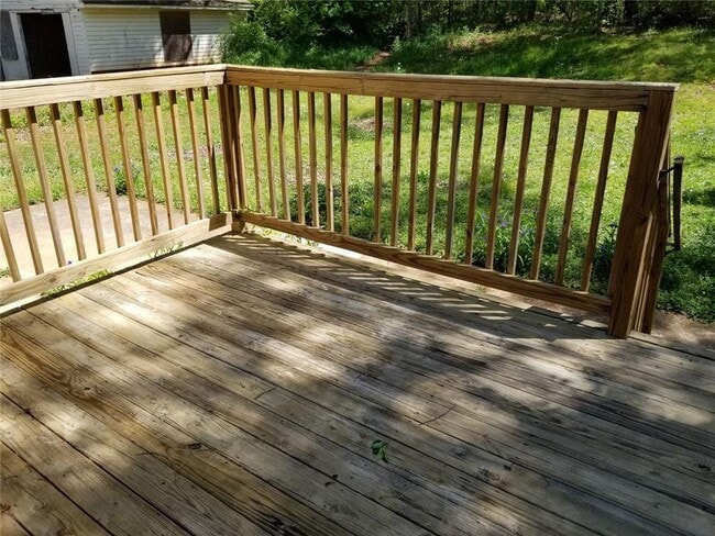 Building Photo - 1822 Elaine Dr