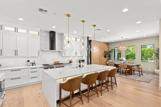 Building Photo - 2912 E Pierson St