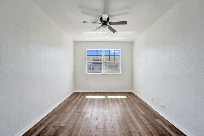 Building Photo - 3313 NW 29th Ct