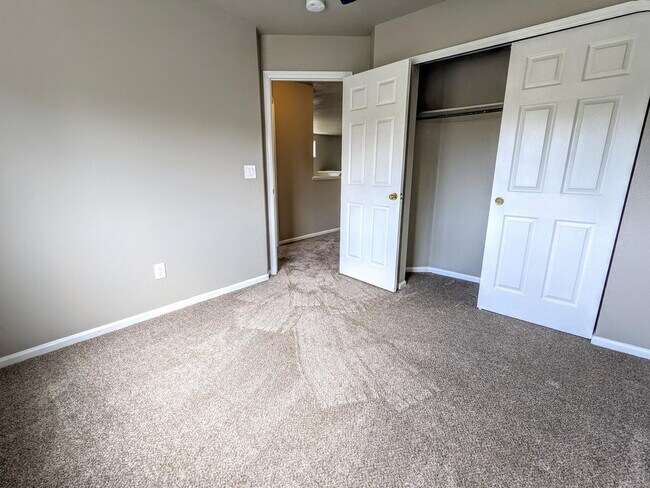 Building Photo - 3802 Glenarbor Ln