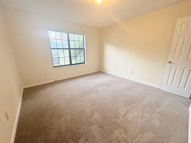 Building Photo - 3417 Sedona Loop