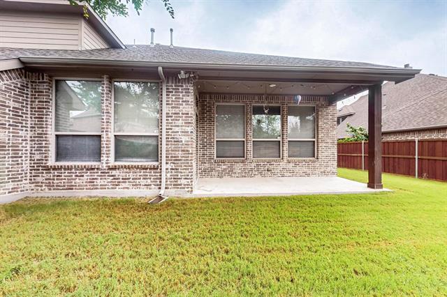 Building Photo - 16157 Meadow Spring Dr