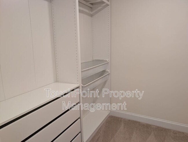 Building Photo - 6324 Keeton Ln