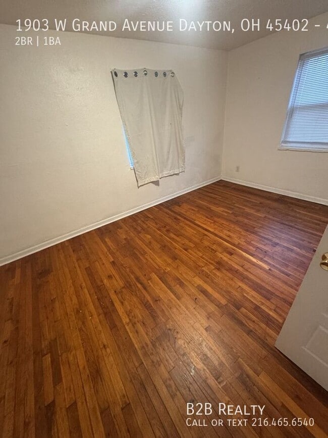 Building Photo - 1903 W Grand Ave