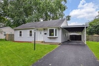Building Photo - 828 Valley Ln