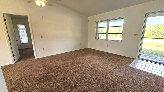 Building Photo - 6462 Mechler St