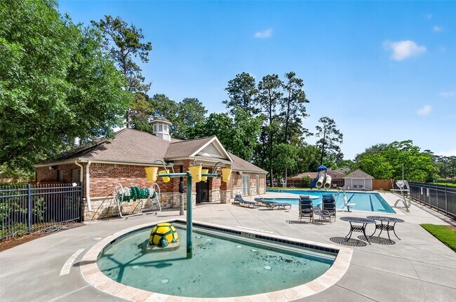 Building Photo - 31722 Royal Woods Ct